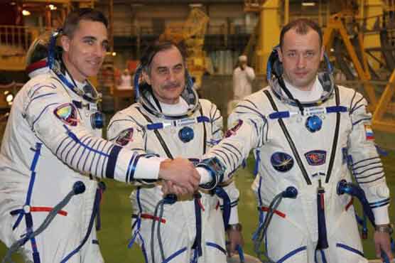 Soyuz capsule returns from space station