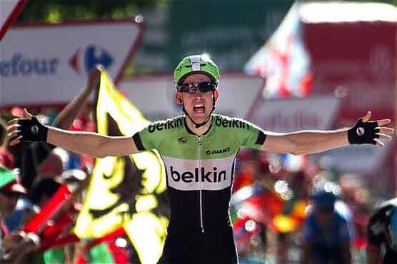 Mollema wins 17th Vuelta stage, Nibali keeps lead