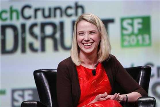 Yahoo CEO says monthly traffic surpasses 800 million users