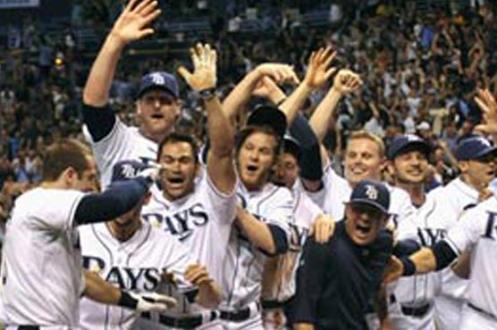 Rays down Red Sox to stay ahead in wild card race 