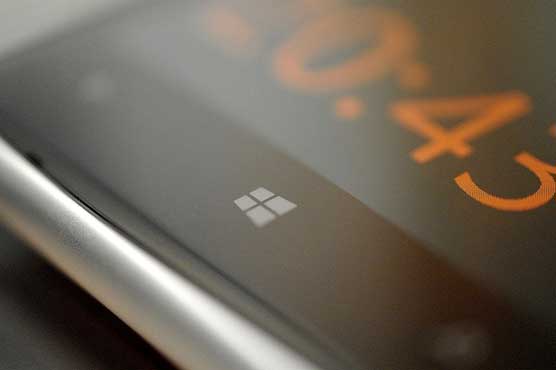 Nokia delays phablet launch after Microsoft deal