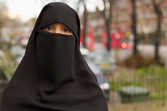 Muslim veil ban debate erupts in UK