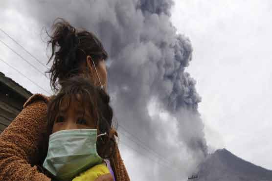 Volcano erupts again in western Indonesia