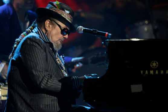 Harris, Crowell win 2 trophies at Americana Awards 