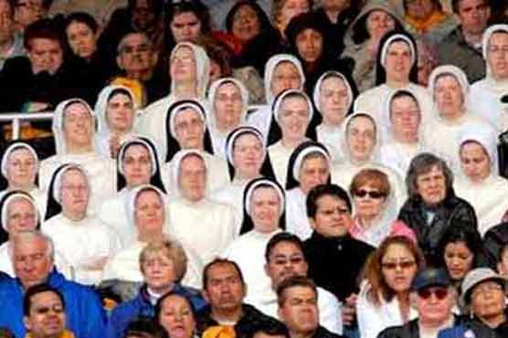 Church morals will fall if does not show flexibility, warns Pope 