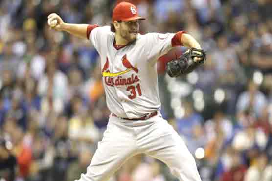 Cardinals beat Brewers 7-2, maintain 2-game lead