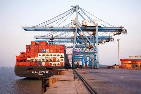 India's deficit widens, exports fall