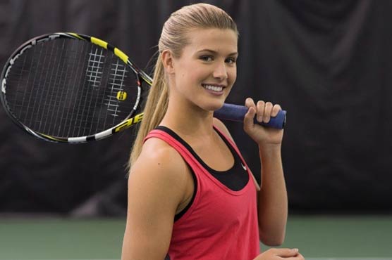Bouchard holds off Venus Williams in Charleston