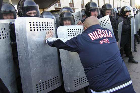 Pro-Russia protesters storm government building in eastern Ukraine