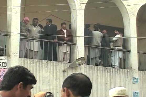 Firing in Rawalpindi district court kills 2, four attackers arrested