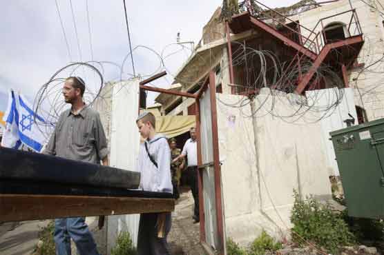 Israeli allows settlers back into contested West Bank home