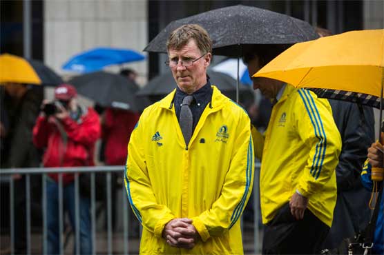 Hundreds evacuated over suspicious Boston backpacks