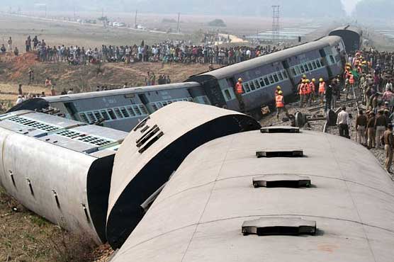 Train derails in northeast India, injuring dozens