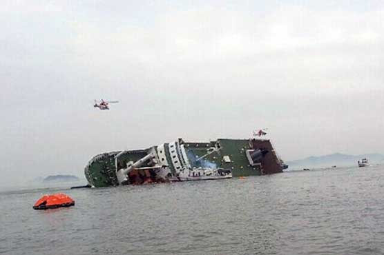 Up to 293 missing in S. Korea ferry capsize: officials