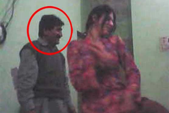 PML-N MPA enjoys dance party in Muzaffargarh