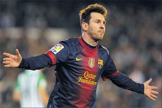 Football: Messi winner maintains Barca's title hopes