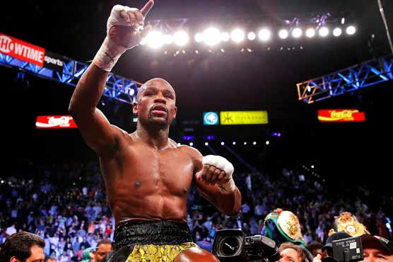 Pacquiao has lost his 'pop' says Mayweather