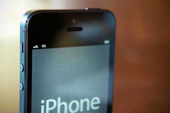Apple will fix faulty iPhone 5 models 