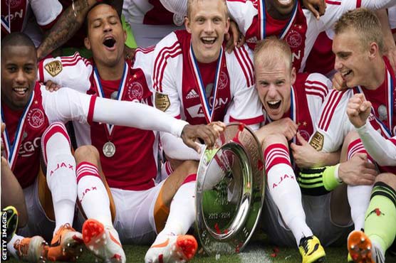 Football: Ajax clinch fourth straight Dutch title
