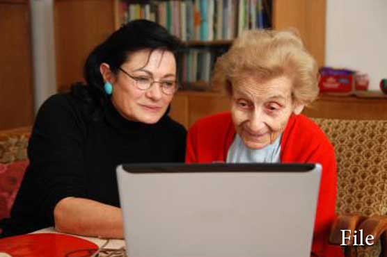 Computer games may ease elderly depression: study