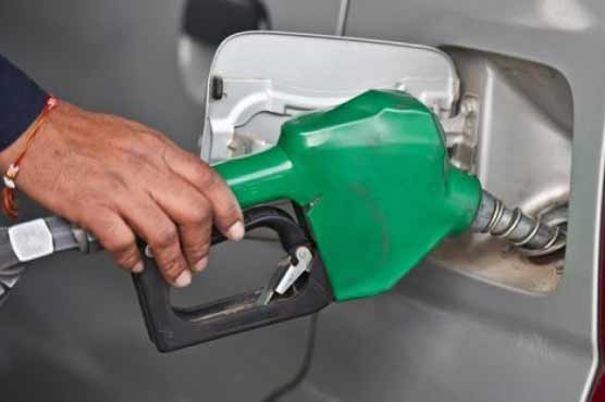 Oil prices rise before US data