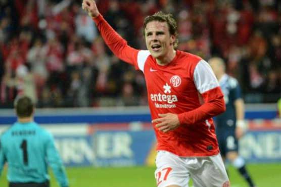 Football: Mueller leaves Mainz for Hamburg