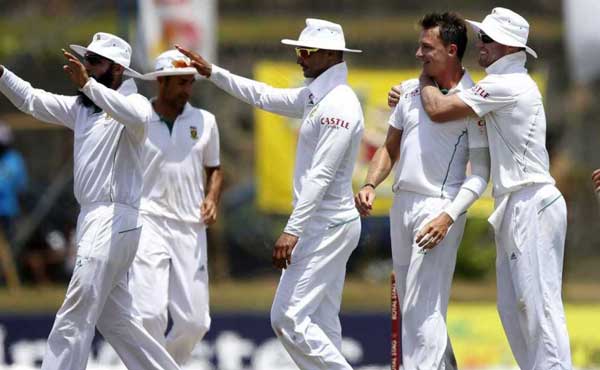 South Africa pledge no mercy on struggling Zimbabwe