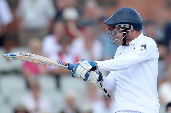 England upbeat over Broad despite broken nose