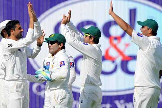 Fired-up Pakistan rattle Sri Lanka in second Test