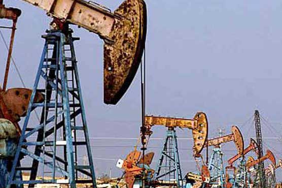 Oil prices inch higher after slump