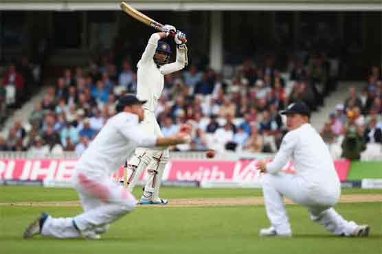 Dhoni defiant but England on top in fifth Test