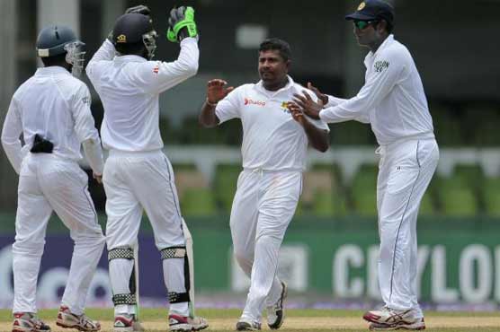 Sri Lanka edge ahead in Pakistan Test
