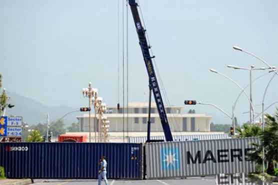 Pakistan's capital on edge after Khan threat