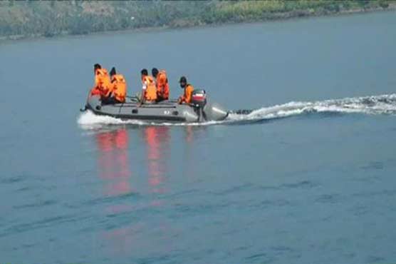 Indonesia hunts Spaniards missing in tourist boat sinking