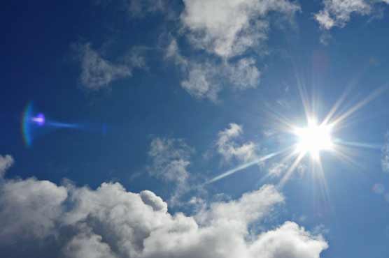 Hot, humid weather likely to continue across country