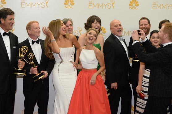 'Breaking Bad,' 'Modern Family' dominate Emmys