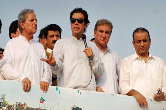 Govt tried to buy me off, no negotiation until PM's resignation now: Imran Khan
