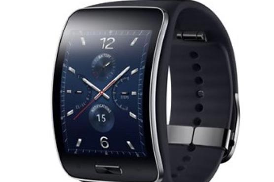 South Korea's Samsung and LG unveil new smartwatches