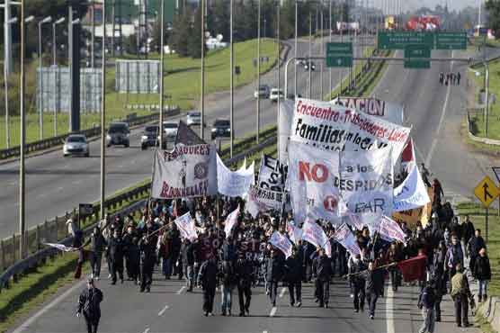 Argentines strike over ailing economy