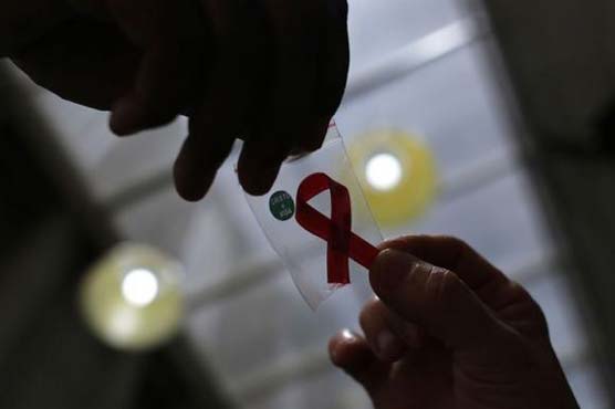 HIV's ability to cause AIDS is weakening over time: study