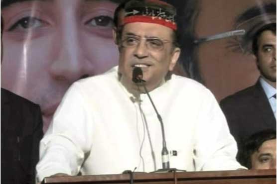 Imran Khan's thinking pattern isn't political: Asif Ali Zardari