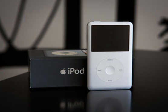 Apple says plaintiffs' iPods not covered by suit