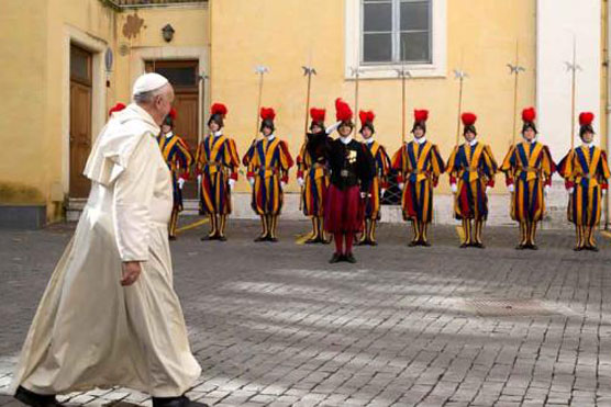 Pope notes resistance to reform but moves ahead