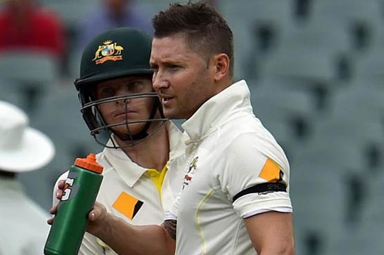 Smith nears ton in 1st Test as Clarke bats on in pain 