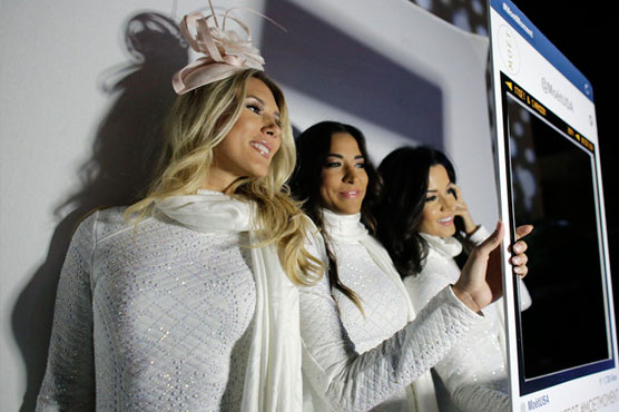 Miami dinner in white a secret until last minute