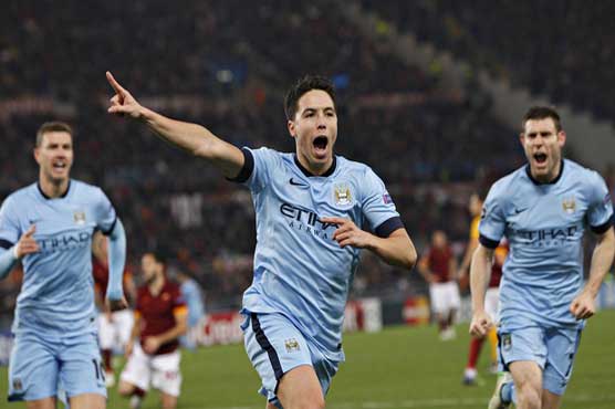 Man City beat Roma 2-0 to reach knockout phase