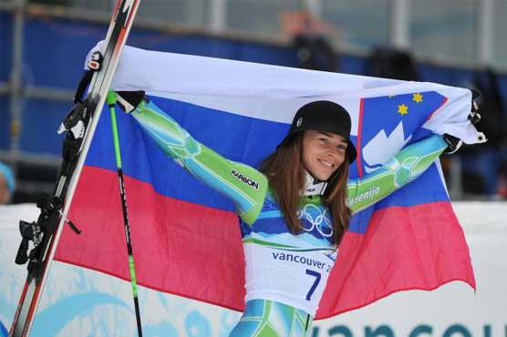 Tina Maze wins women's World Cup giant slalom