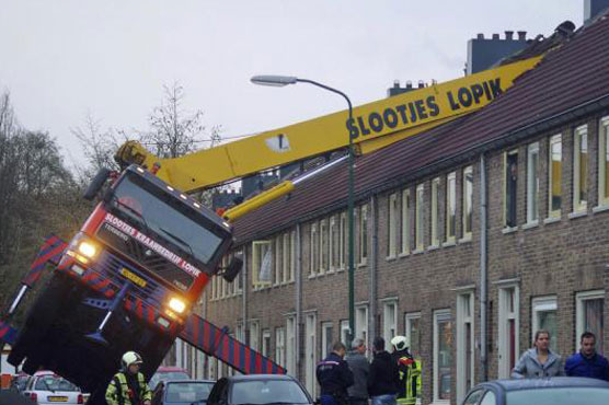 Buildings evacuated after marriage proposal flop