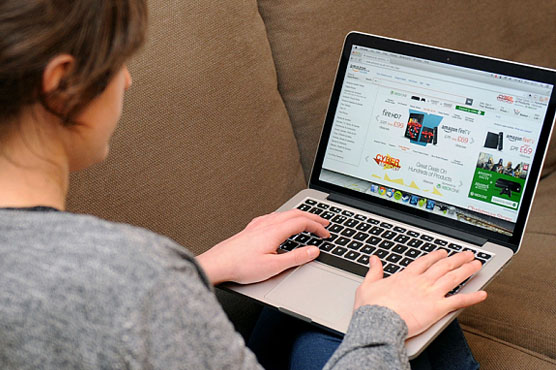 Amazon removes book for containing too many hyphens