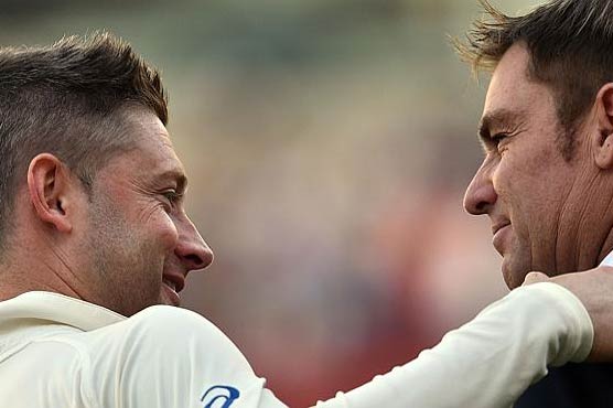 Warne says Clarke's surgery a success